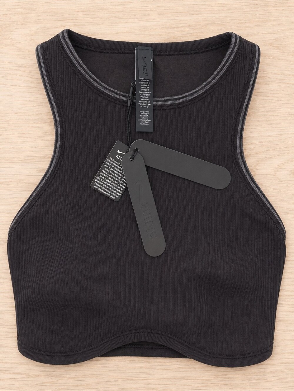 NikeSKIMS Ribbed Seamless Racernack Bra Black Women's Small NWT Athletic Crop